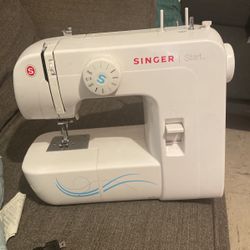 Eltronico máquina de coser buen estado casi seminueva