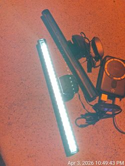 2 LED Lights