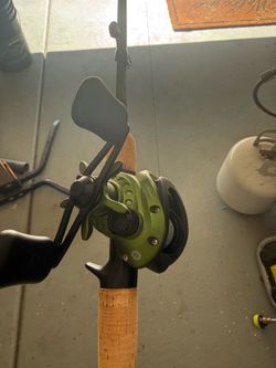 Pflueger Monarch Baitcaster