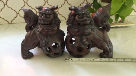 Foo Dogs