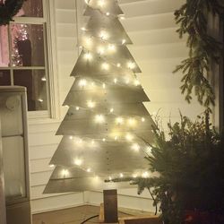Rustic Wood Christmas Tree