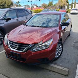Vendo 3 Carros Buenos Bonitos Y Baratos Nissan 2016 