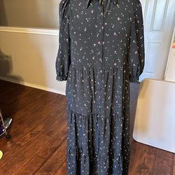 Levi's dress, size M.