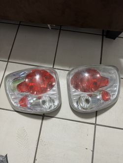 99-04 Ford F150 Taillights