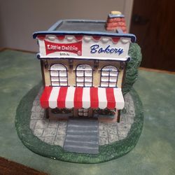Little Debbie Bakery Statue