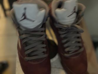 Jordan’s  boys size 6