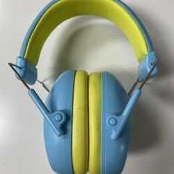 noise-canceling earmuffs for children