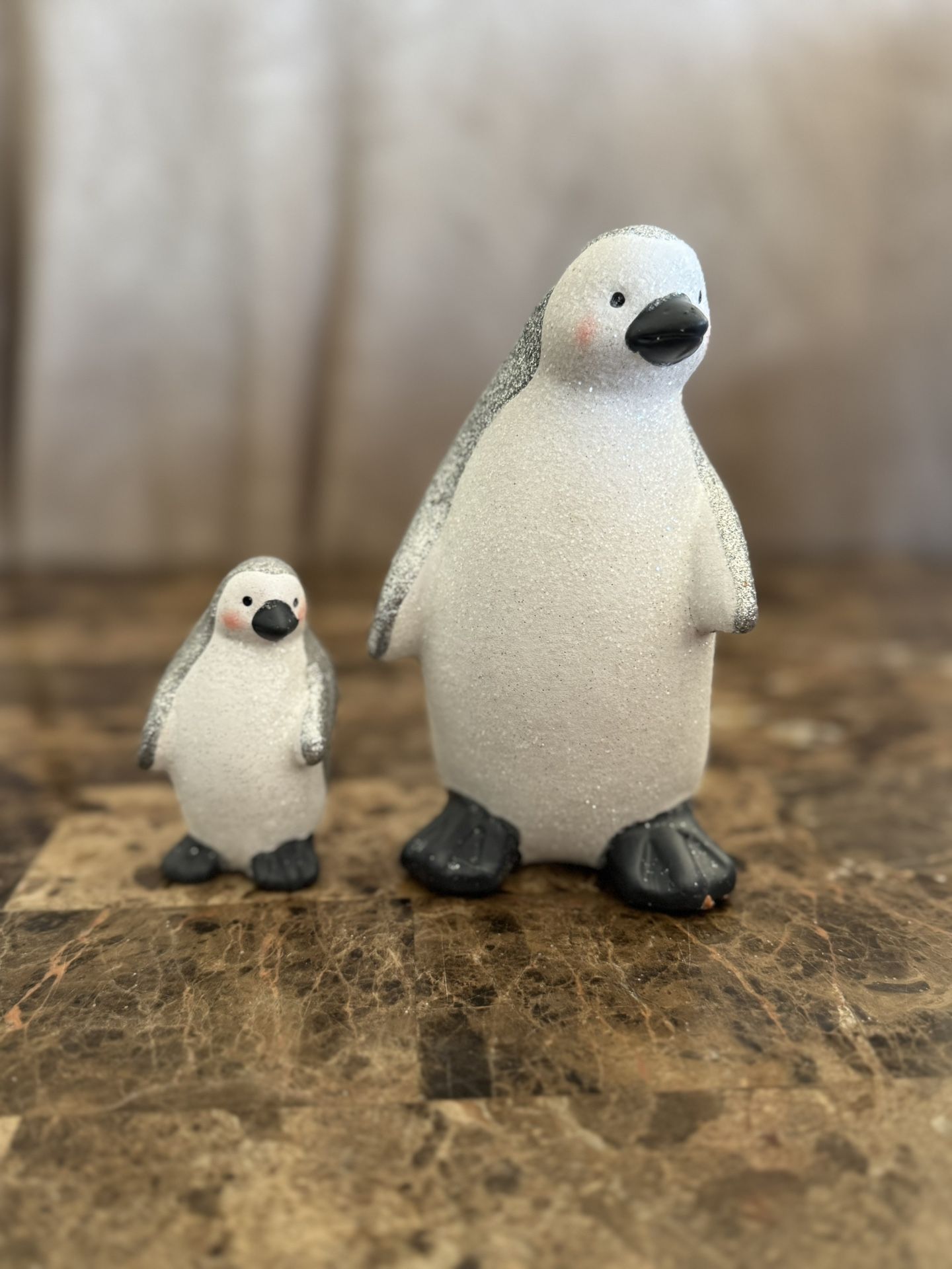 Penguin Mom & Baby Figurine Set