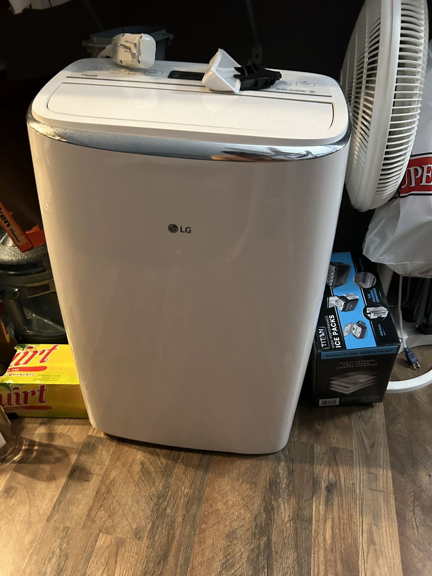 LG 10000 BTU Portable Air Conditioner