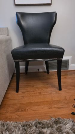 Nice chairs for living room or den.