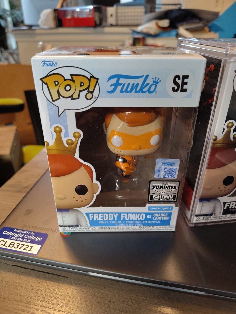 Orange Freddy Lantern 3100LE Funko