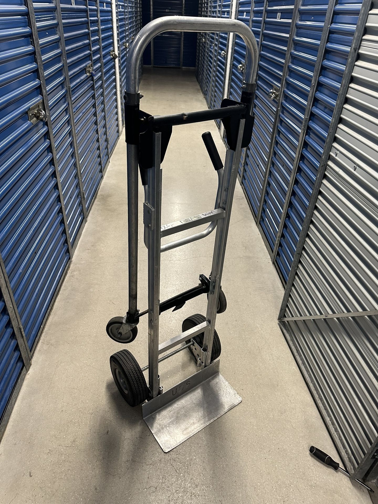 hand truck dolly