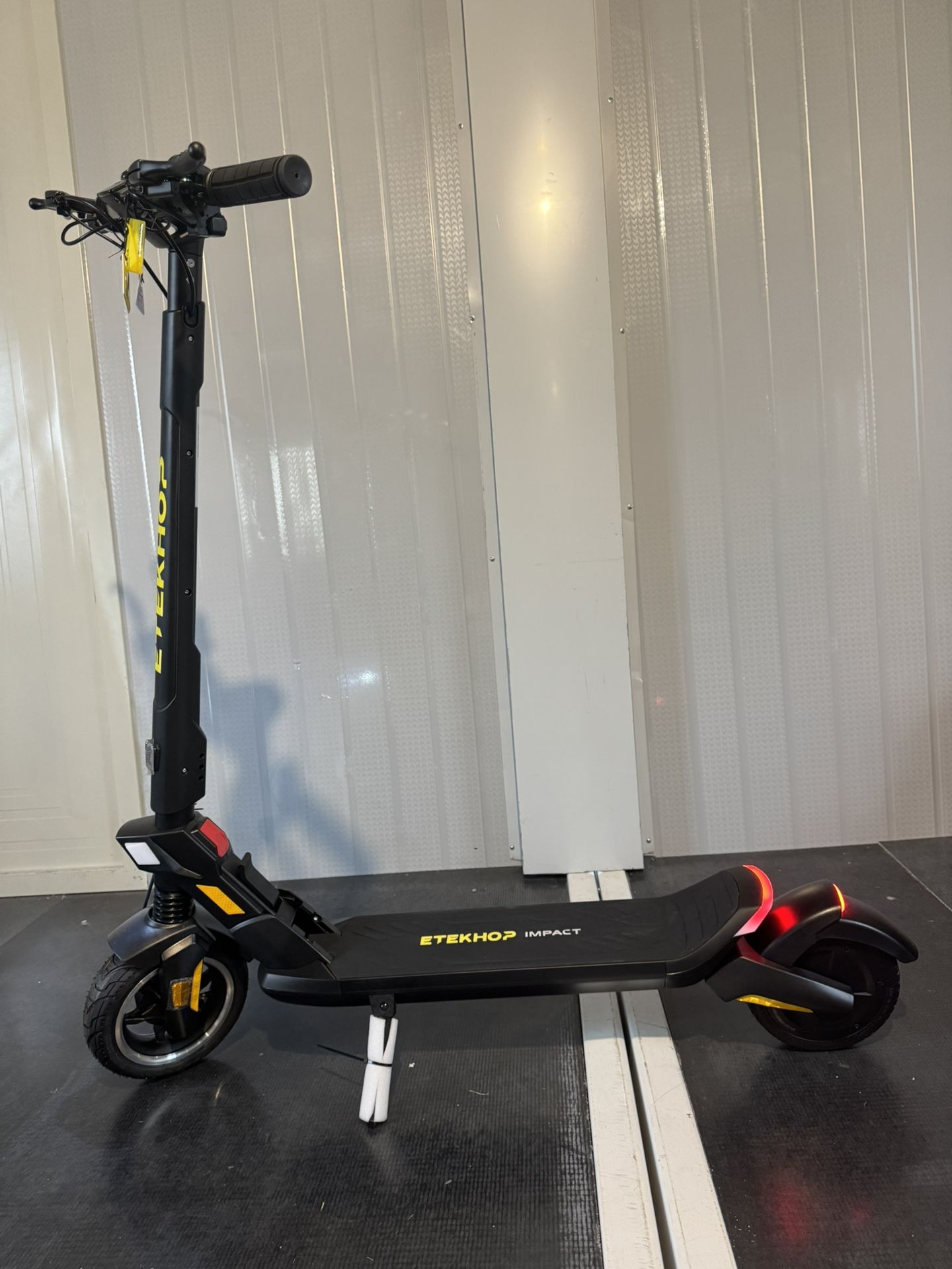 Long-range electric scooter