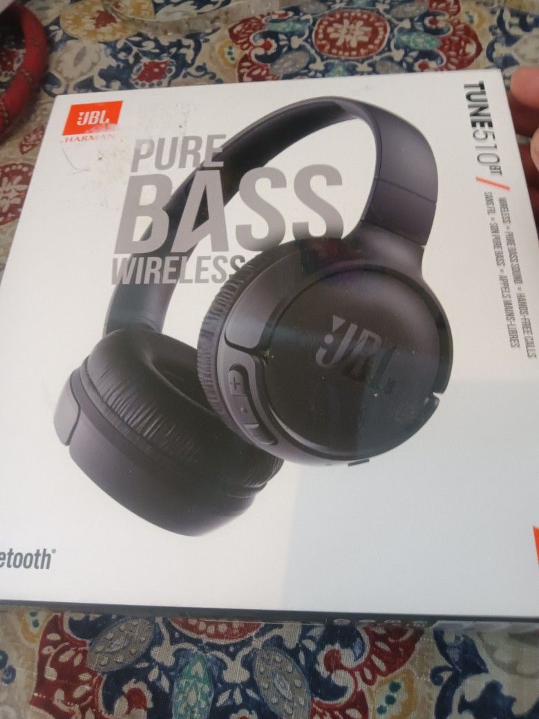 JBL Tune 510BT Wireless Bluetooth On-Ear Headphones with Purebass Sound

