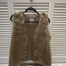 Worn Once - Joie Tan Faux Fur Clasped Vest - S