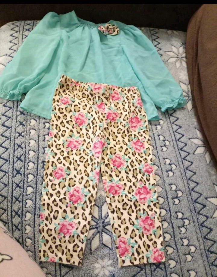 2 Pc Healthtex Matching Outfit ( Toddler Size )