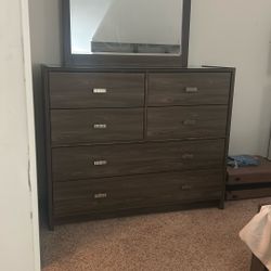MUST GO 6 Drawer Dresser 