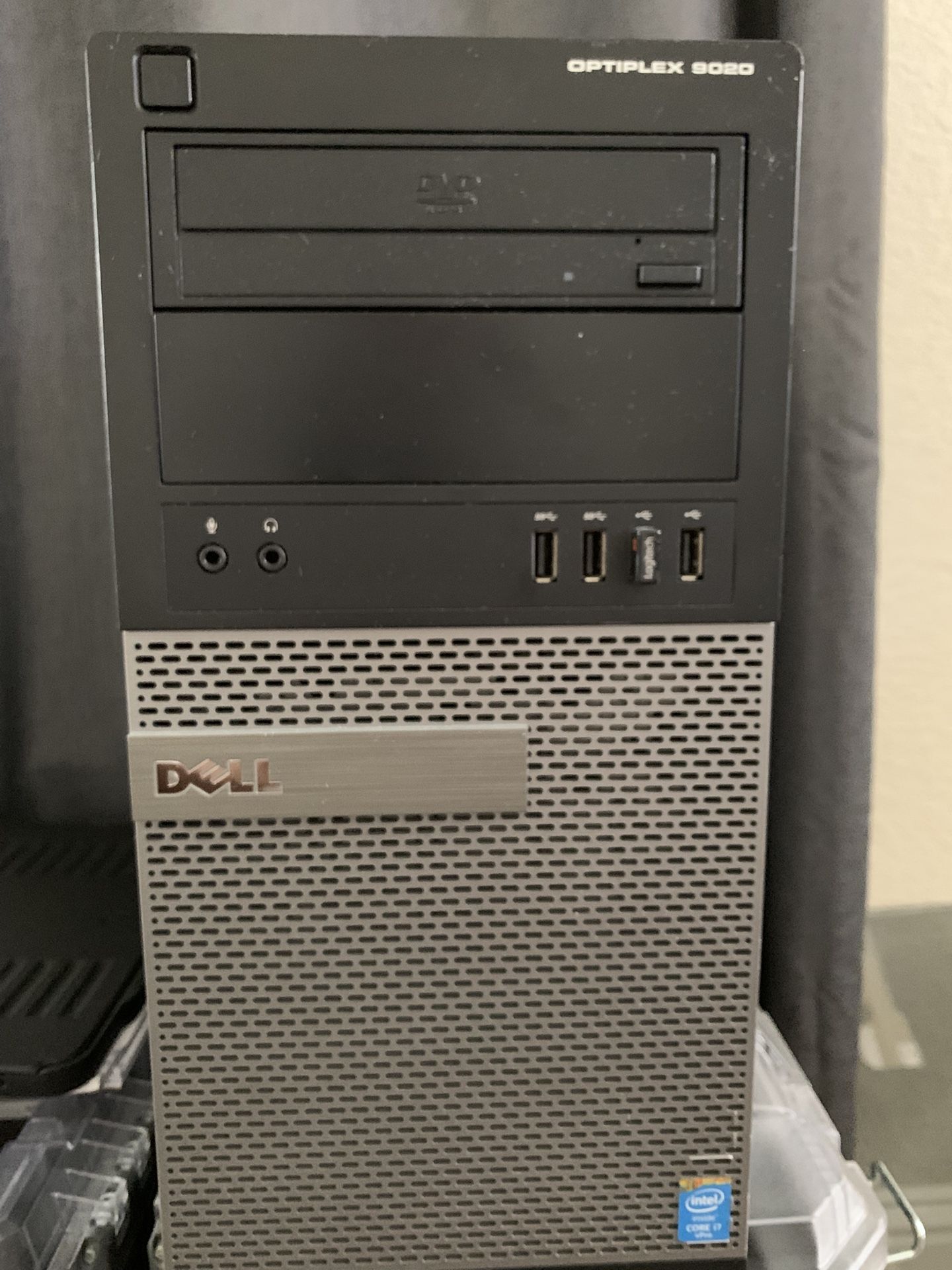 Dell OptiPlex 9020 Mid-Tower  Intel i7/32GB RAM/GTX  1650 / 1TB Storage 