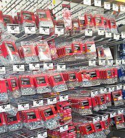 By pallet 100 boxes screws and mix SCREWs