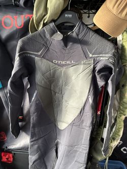 Men’s Wetsuit - O’Neill psycho 4 x 3 mm thick. All stitching is sealed and only used for a short period of time before I deployed overseas.
