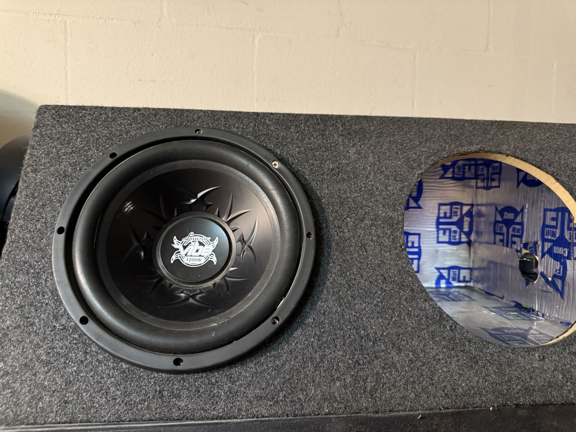 Dual Subwoofer Box Lined With DYNAMAT material W ONE 1200 Watt Sub