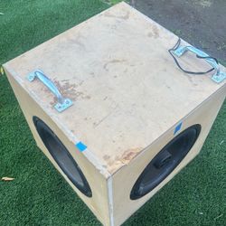 3 Ways Speaker Box.  12’