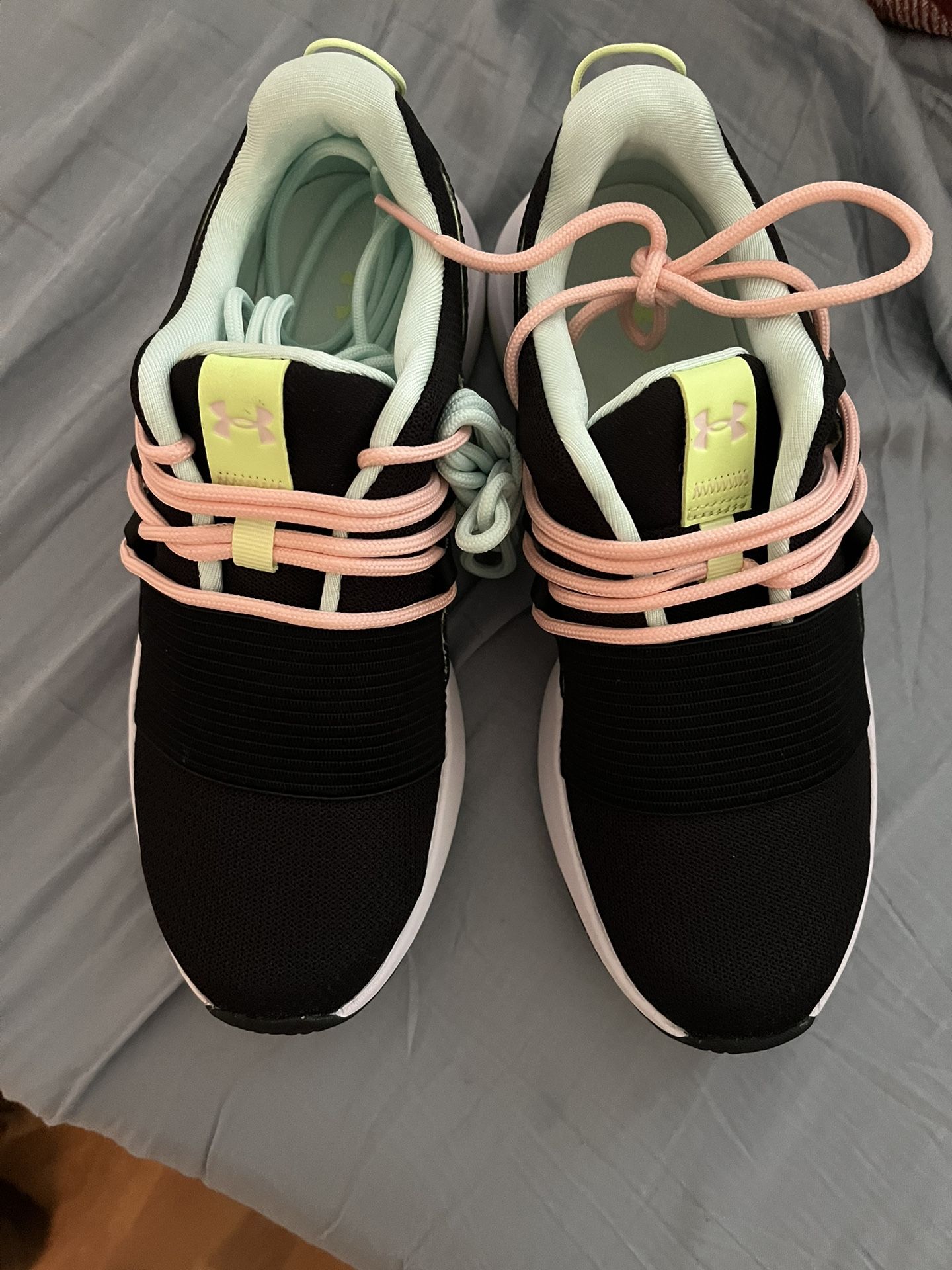 Women's UA Charged Breathe Print Sportstyle Shoes