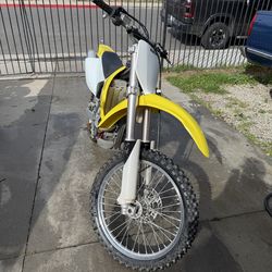 Suzuki RMZ  (contact info removed)