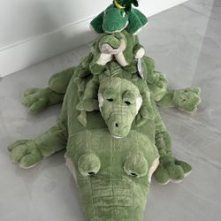 5 Stuffed Plush Alligators Giant To Baby, Including TY Beanie Baby, And A Pillow Chum