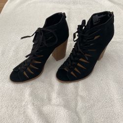 Lace-up High Heel Shoes