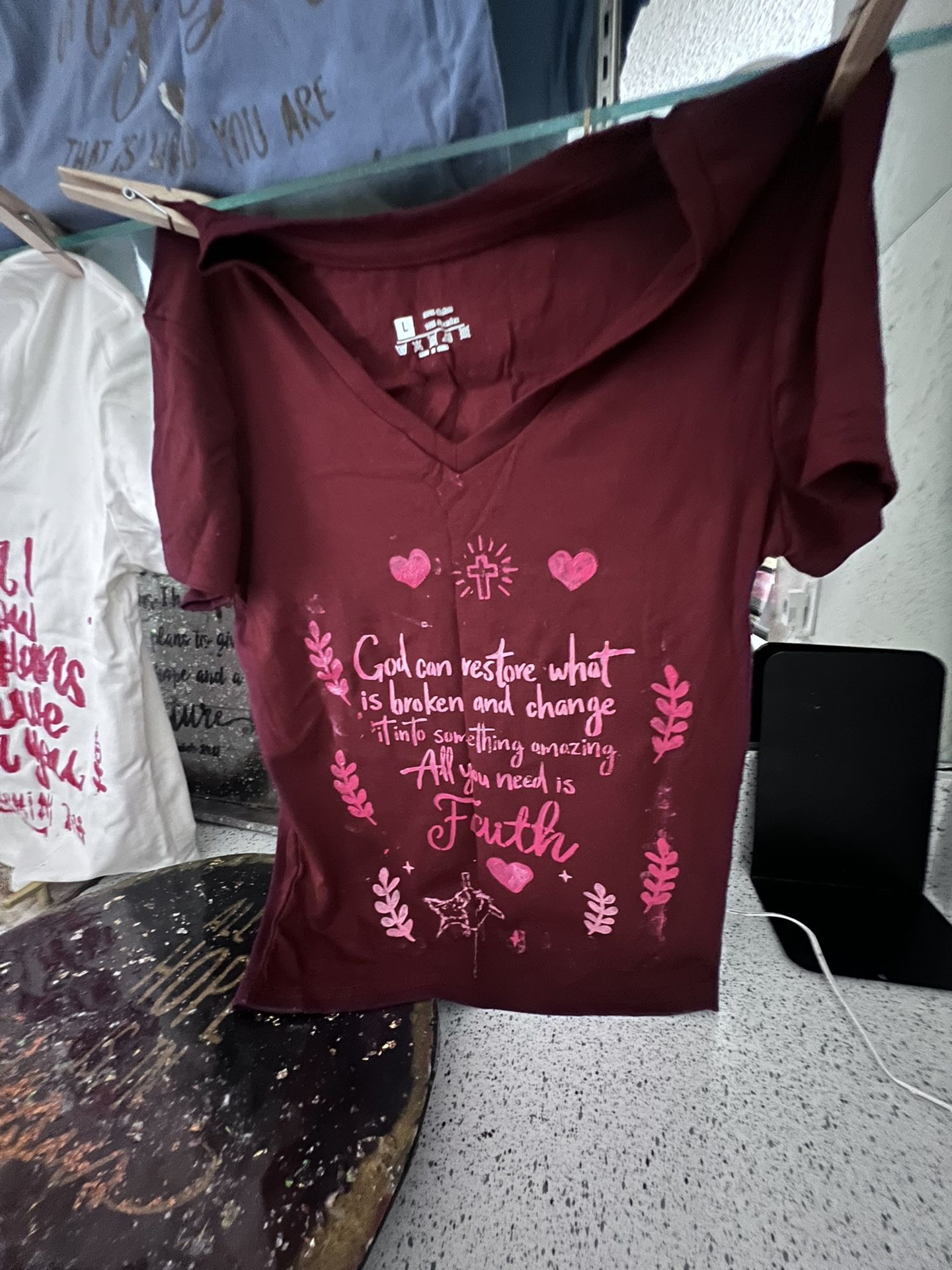 Burgundy V-CUT T-Shirt With Encouraging quotes
