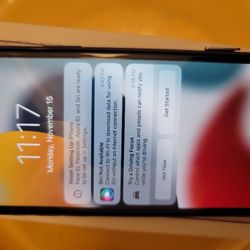 Unlocked IPhone 11 64gb
