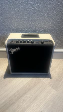 Fender Mustang LT25