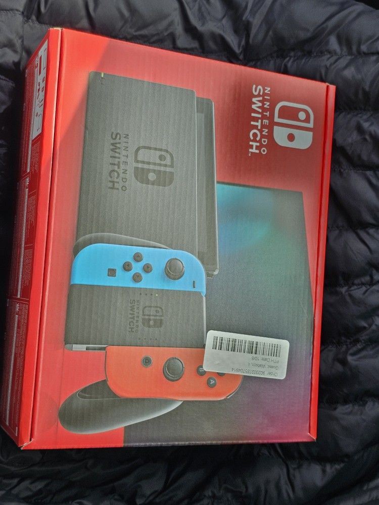Nintendo Switch (BRAND NEW)