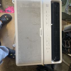 Toshiba AC Unit 12000 BTU