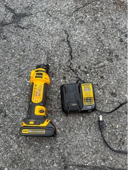 20V MAX 1/4 in. and 1/8 in. Cordless Drywall Cut-Out Tool battery and charger