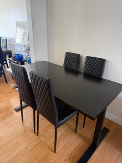 Work and dining table with 4 chairs