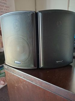 2 bocinas  Rockville  hp5s BK