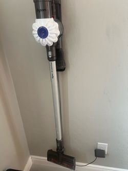Dyson V6 Cord-Free Stick Vacuum