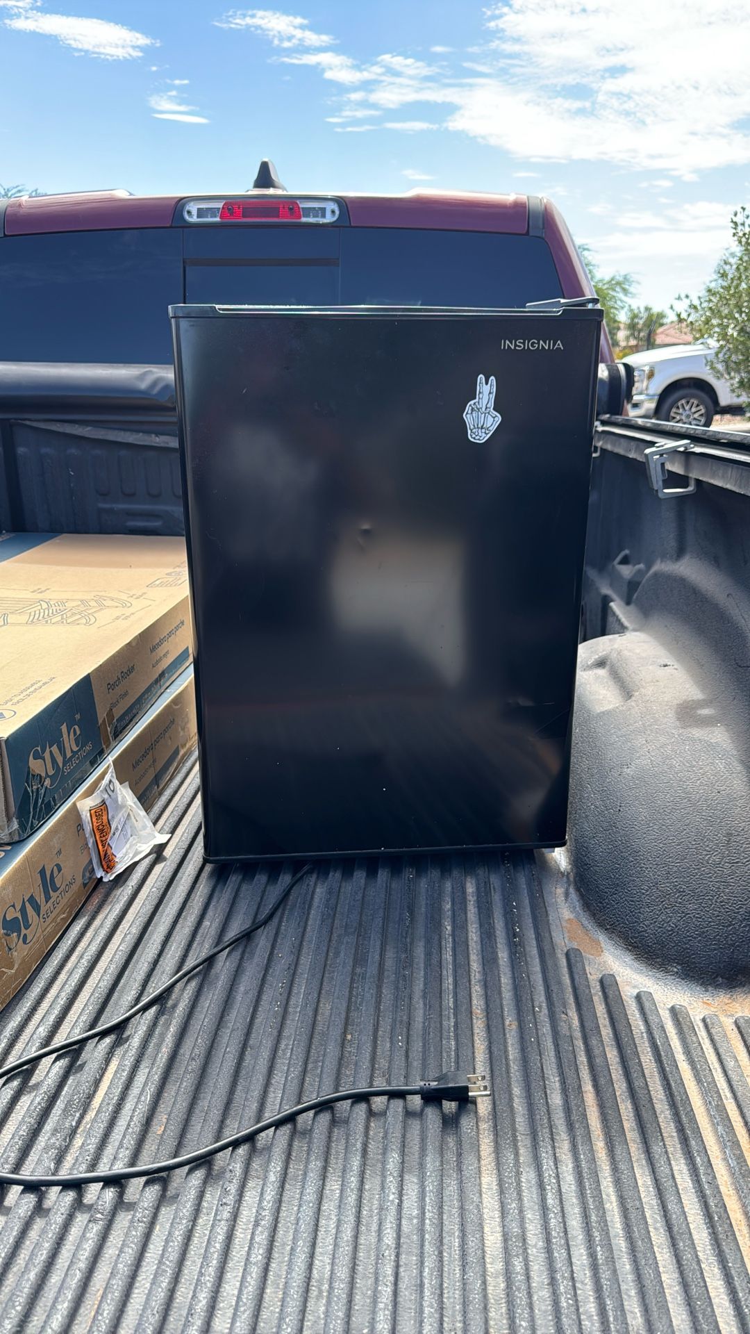 Mini fridge