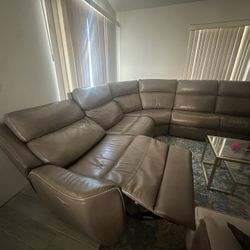 Leather Sectional Couches 