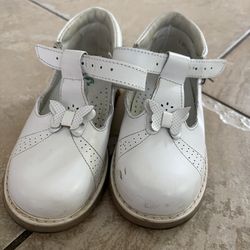 Free Toddler girls  size 10 shoes