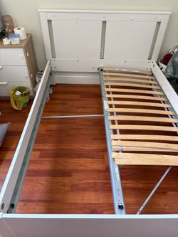 Twin size bed