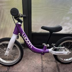 Woom 1 Kids Balance Bike 12” & Giro Helmet