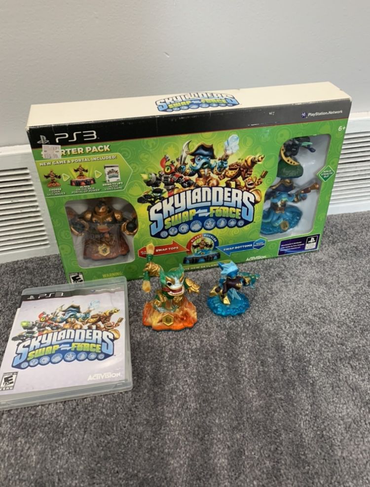 Skylanders Swap Force PS3 Like New with Extra Figures