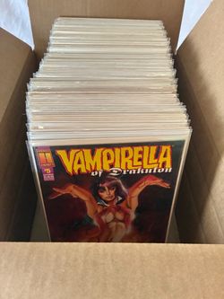Box of 100 Comic Books - Excellent Condition