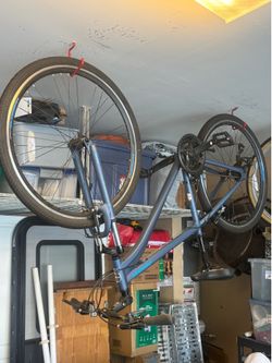 Schwinn Trailway Hybrid Bike