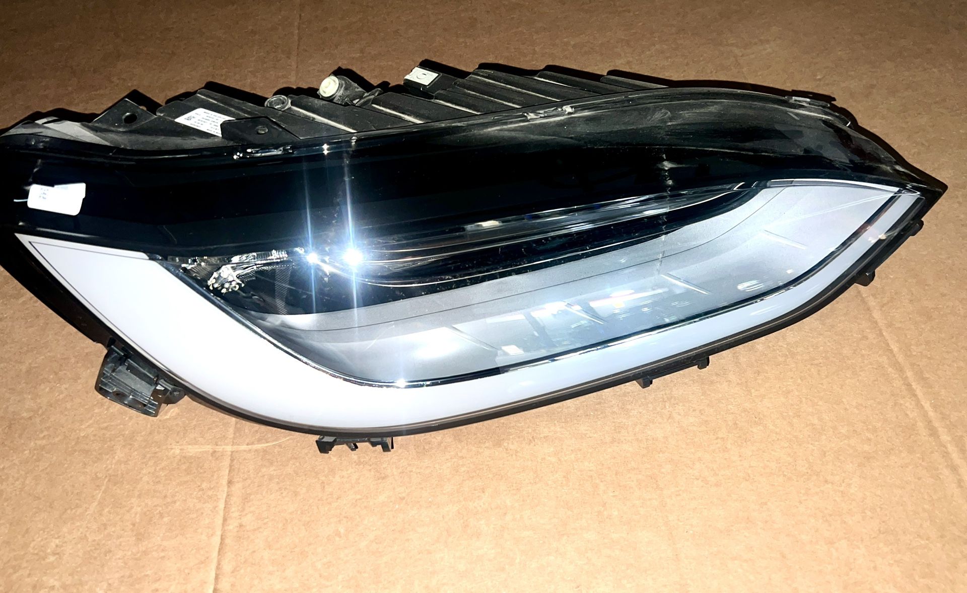 Tesla Model X - RH Side Headlight 