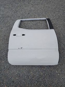 2016 2023 TOYOTA TACOMA RIGHT DOOR