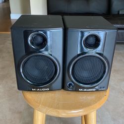 M-Audio Studiophile AV 40 Desktop Studio Monitor Reference Speakers TESTED ✅